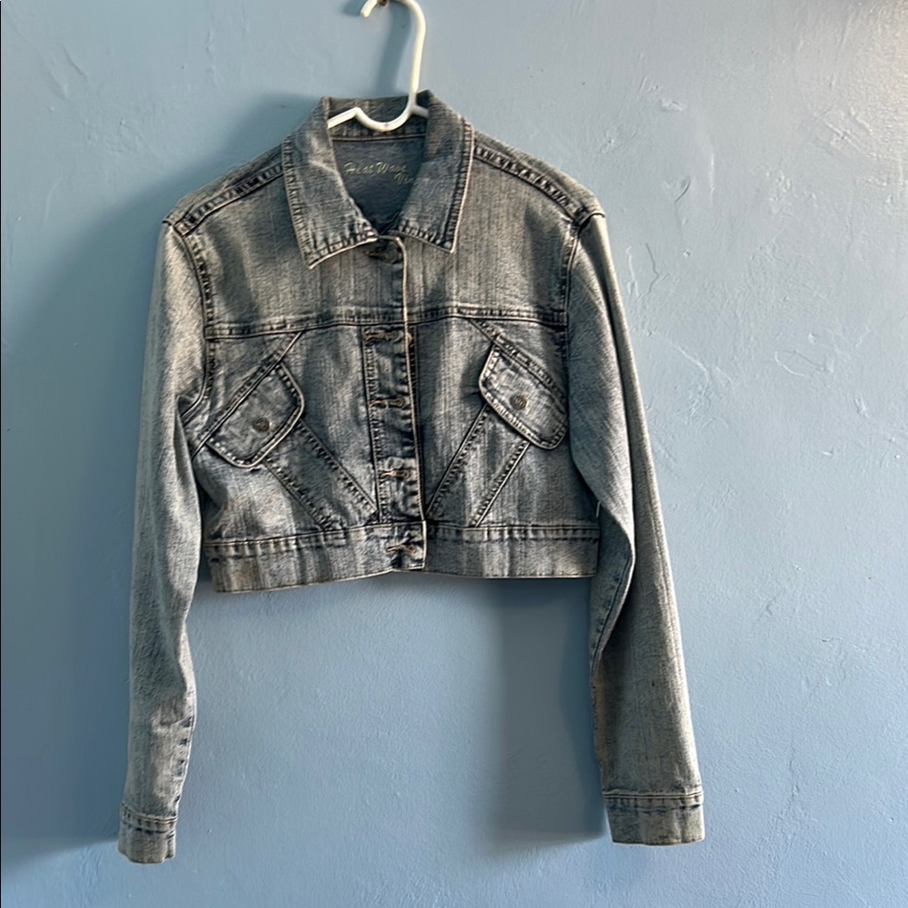 Waverly Gray Cropped Jean Jacket Versatile Style